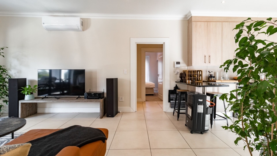 2 Bedroom Property for Sale in Bishopscourt Western Cape